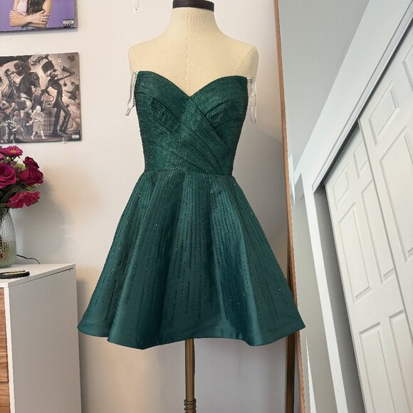 SHERRI HILL MINI DRESS - Picture 2 of 6